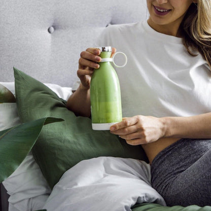 Portable mini blender